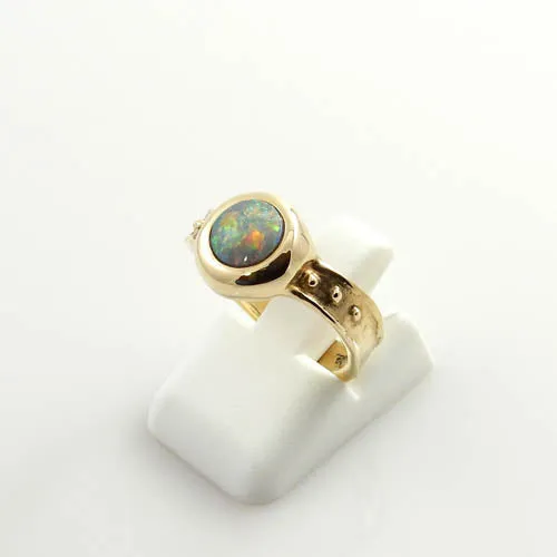 14kt Gold Australian Opal Inlay Ring Size