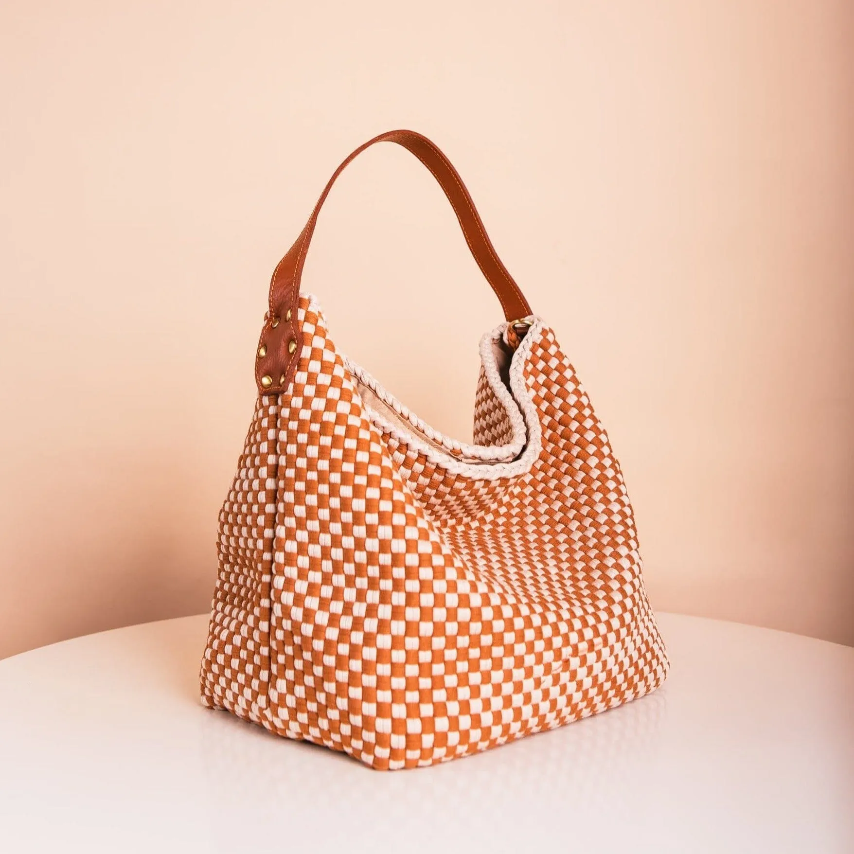 Buslo Checkerboard Tan & Beige