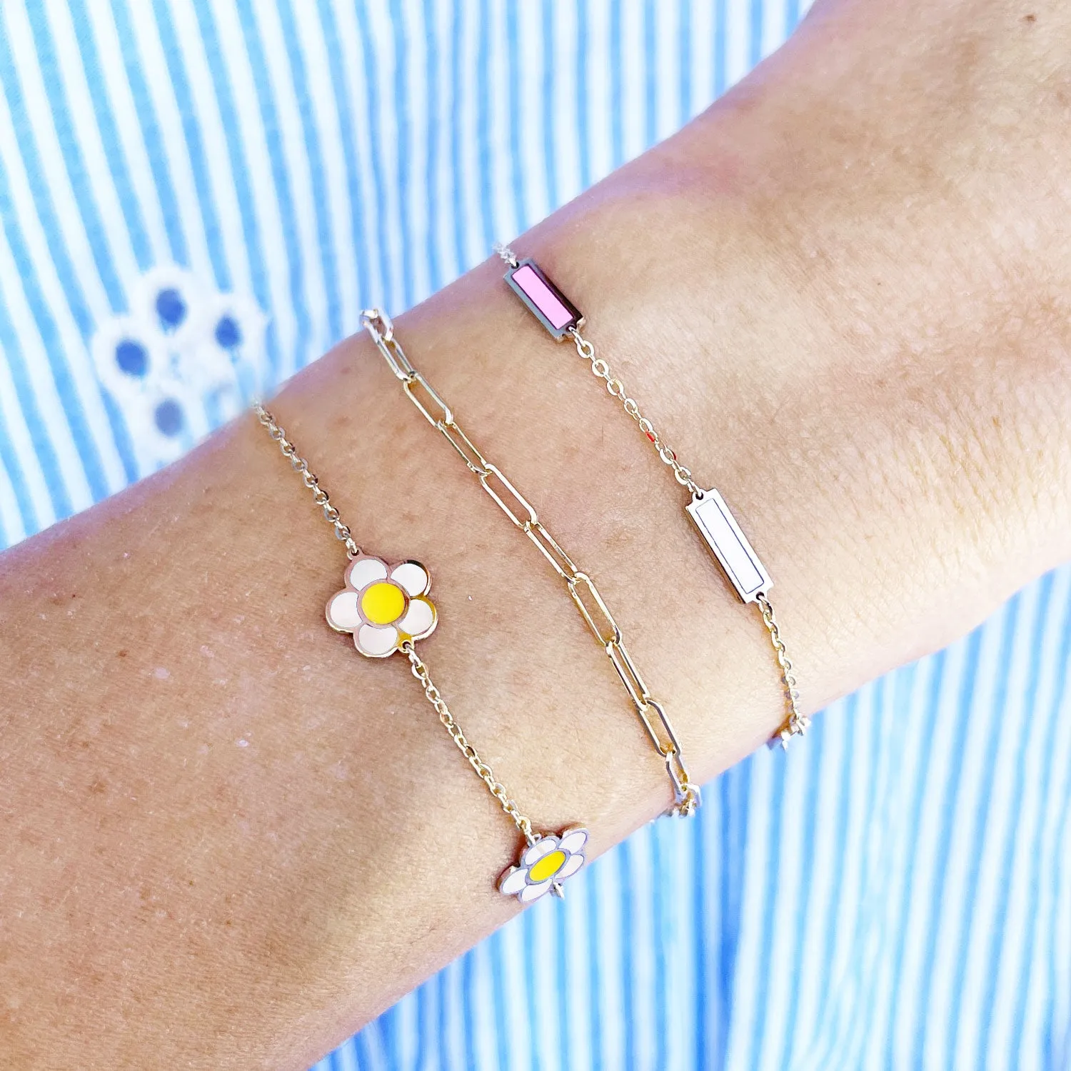 Mother of Pearl Daisy Bracelet