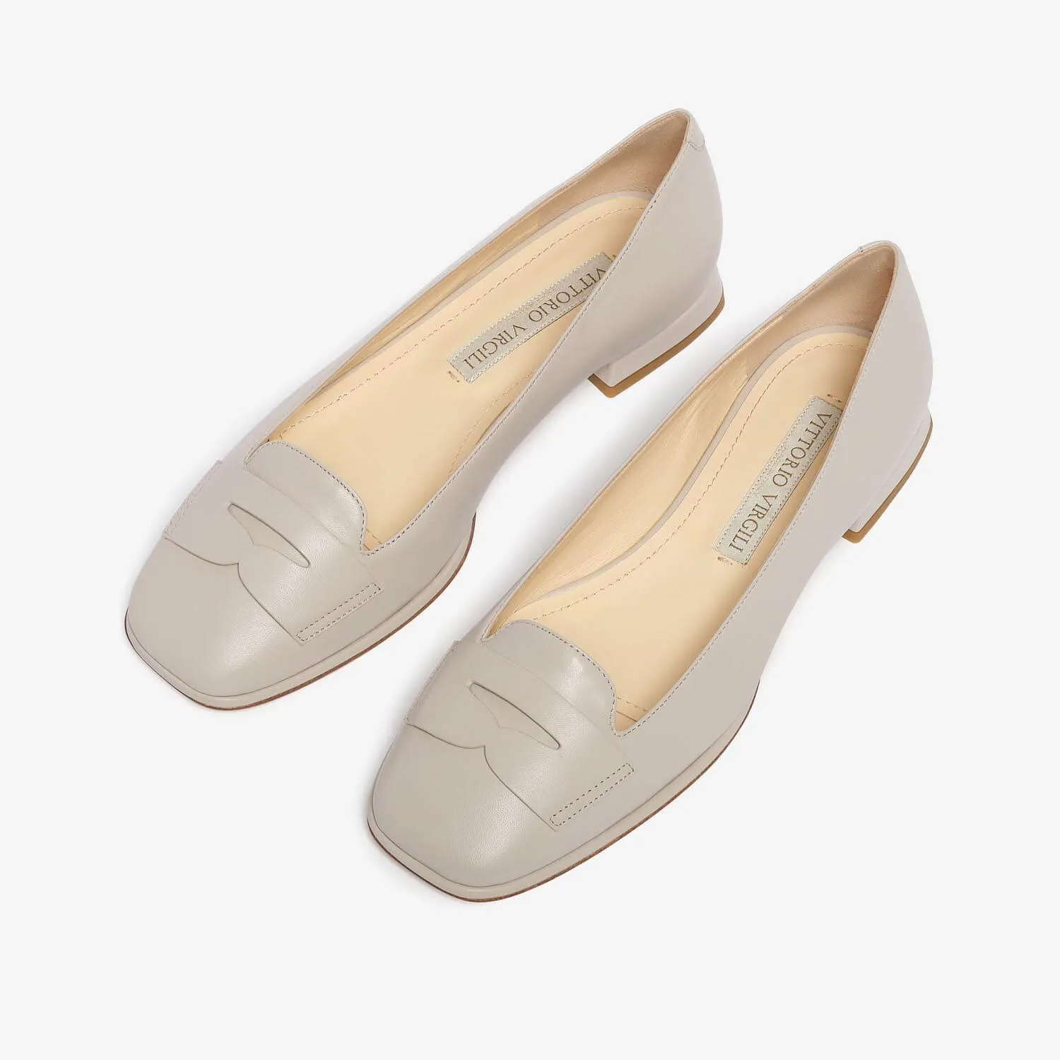 Women's leather ballet flat